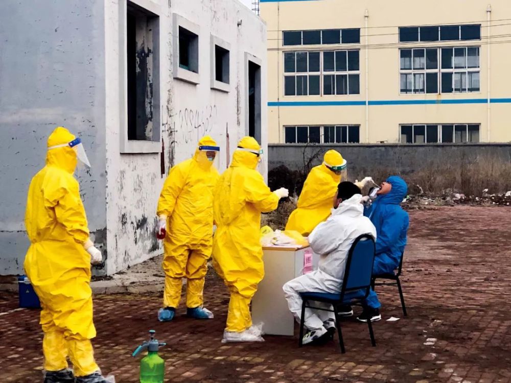 街角深处的特色小店，山东青岛疫情下的小巷奇遇记